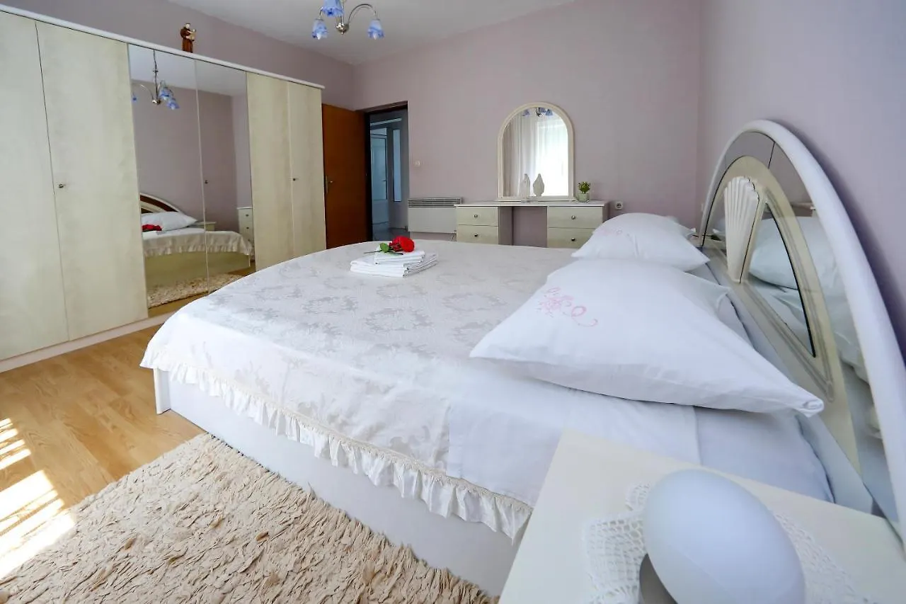 Apartments Adrian Bibinje